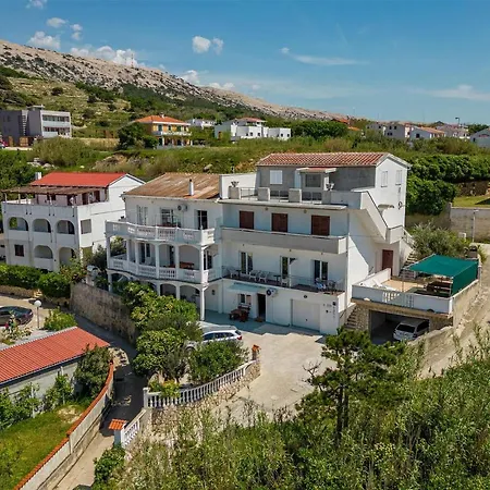 Apartment Nice In Pag With House Sea View *